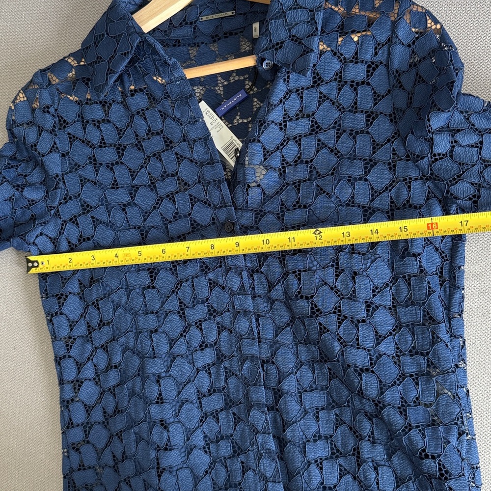 Ellie Tahari Geo Lace Button Shirt Sea Blue Size XS - Picture 7 of 14